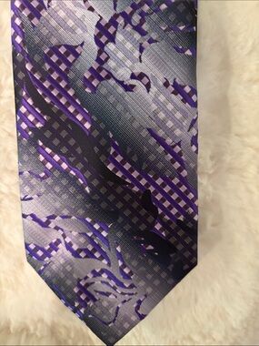 Menz GGG H.D. Series Purple and Gray Checkered Pattern with Floral Overlay Tie